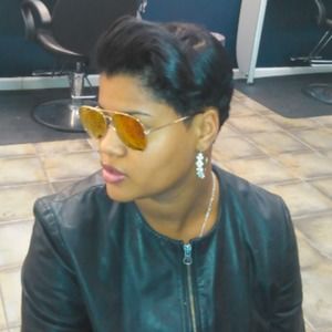 Meet your Posher, Aaryn